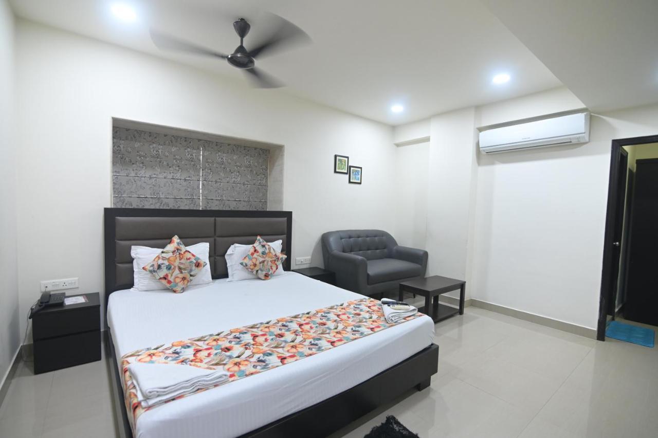 Nk7 Guest House Calcutta Eksteriør billede